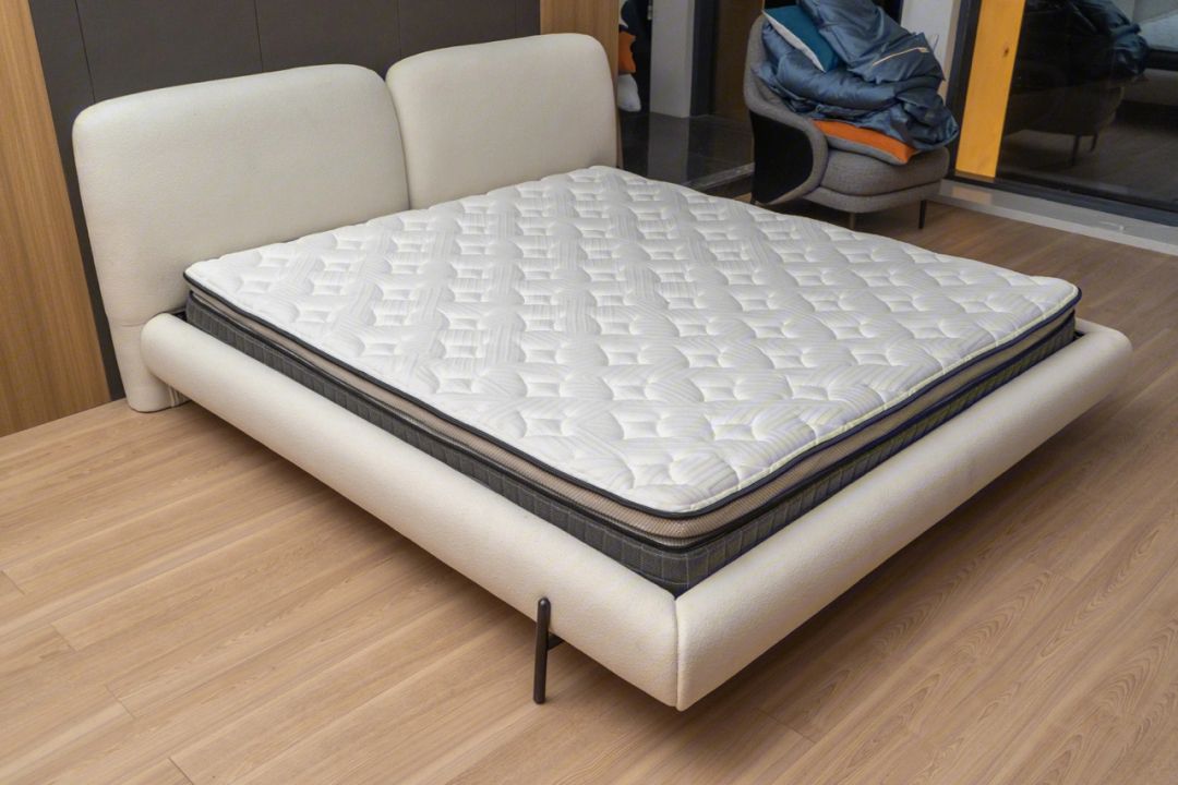 <a href=http://m.040198.cn/news_article.html?news_id=138>床墊</a>